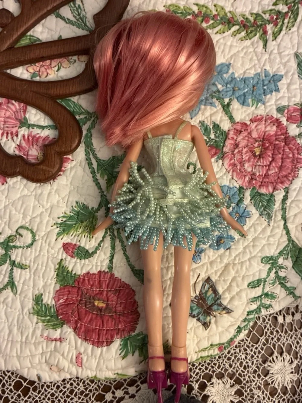 Original cloe Bratz doll with full outfit